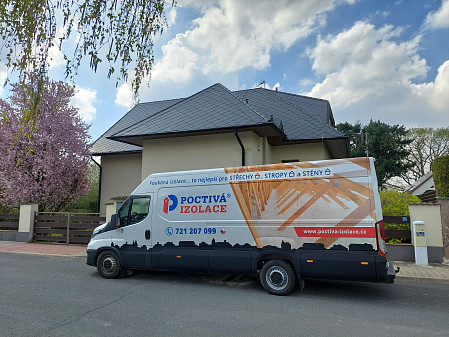 Izolace stropu zděného rodinného domu v Praze v Křeslicích